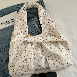 Chic Cream Bow Tote Bag